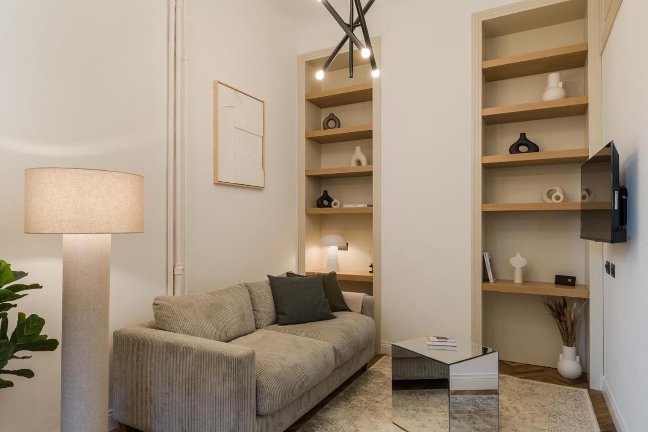 Casa Unica - Elegant With Balcony - Centrale 1 Milano